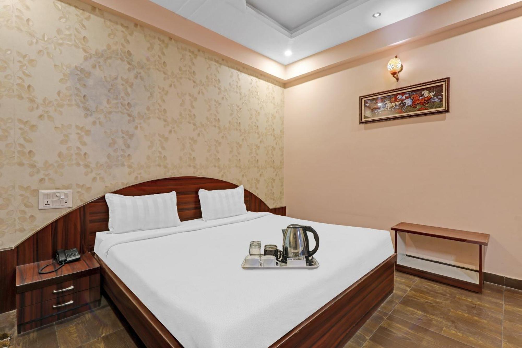 מלון קאנפור Super Capital O Townhouse Govinda Royal מראה חיצוני תמונה